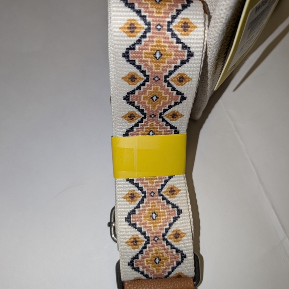 Women's Wrangler Aztec Boho Shoulder Tote Bag Purse NWT - Picture 9 of 11